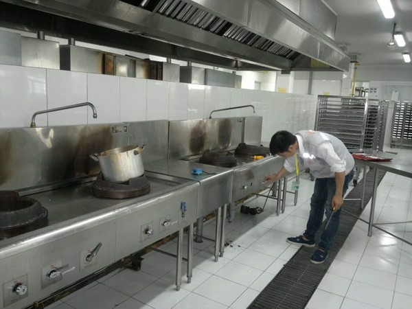 Bảo trì bảo quản thiết bị bếp á công nghiệp